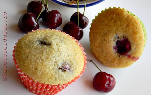 MUFFINS CU CIRESE