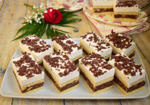 Prăjitura cu foaie sfărâmată