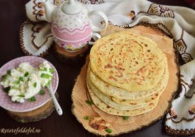 Paratha - Lipie indiană cu unt