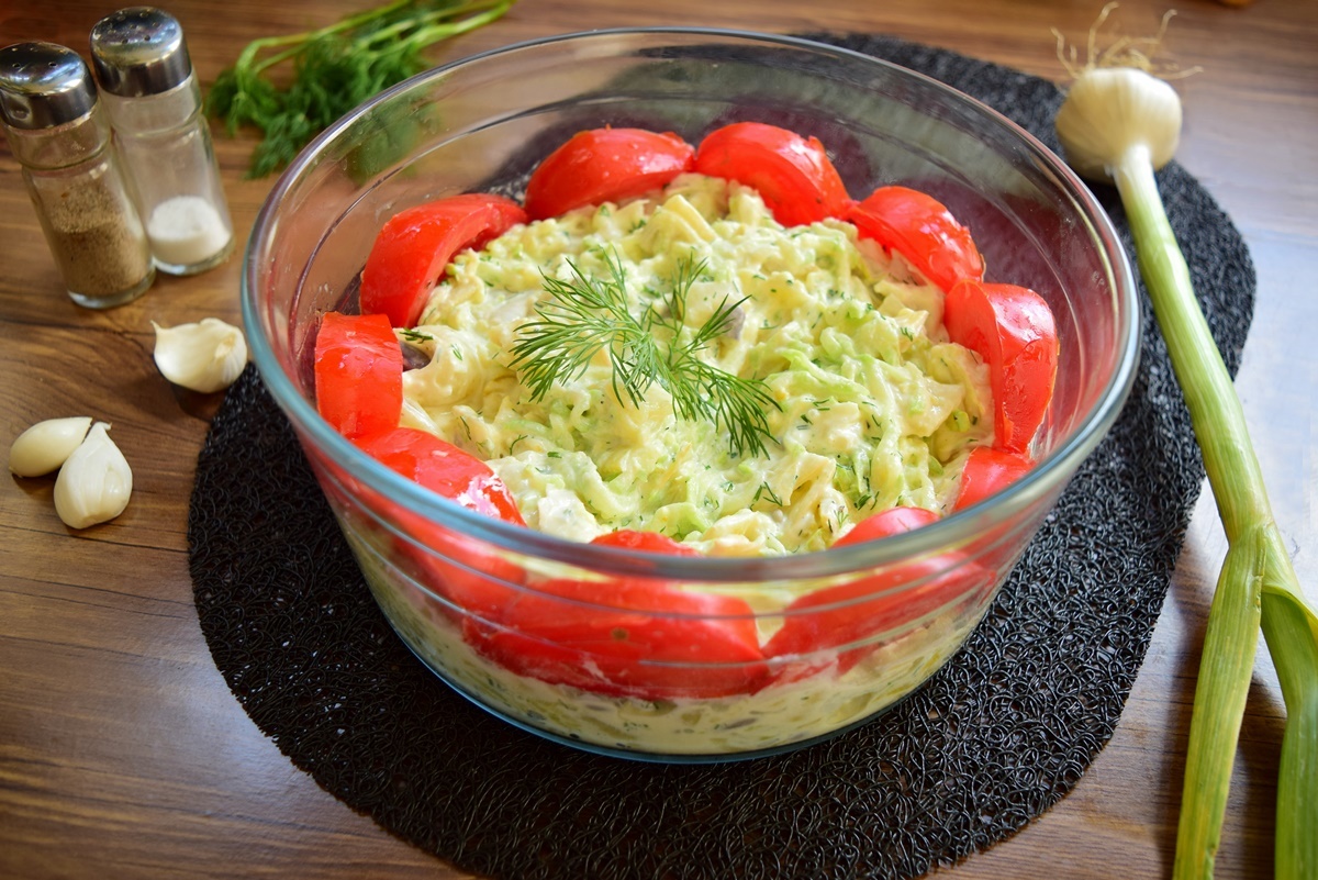 Salată de dovlecel cu păstăi de fasole