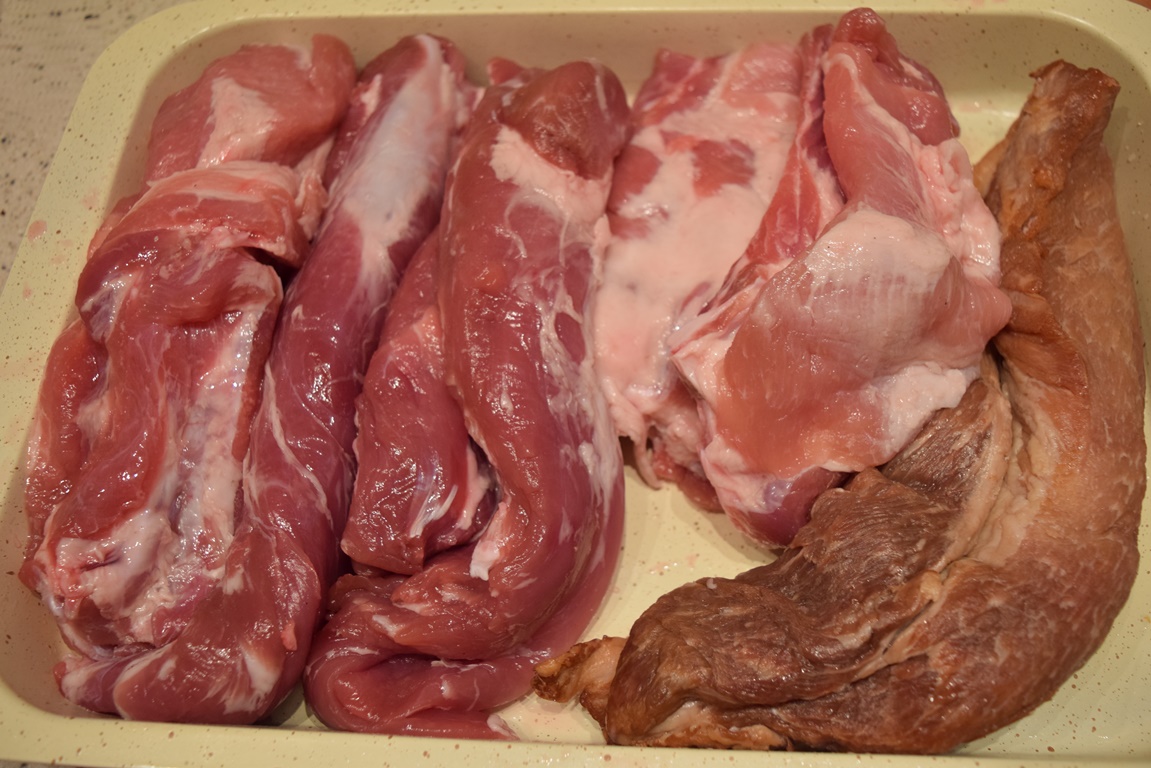 Carne de porc asortată pentru friptură