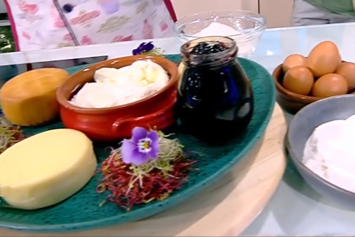 Ingrediente pentru rețeta de cașcaval pane cu sos de brânză și hrean