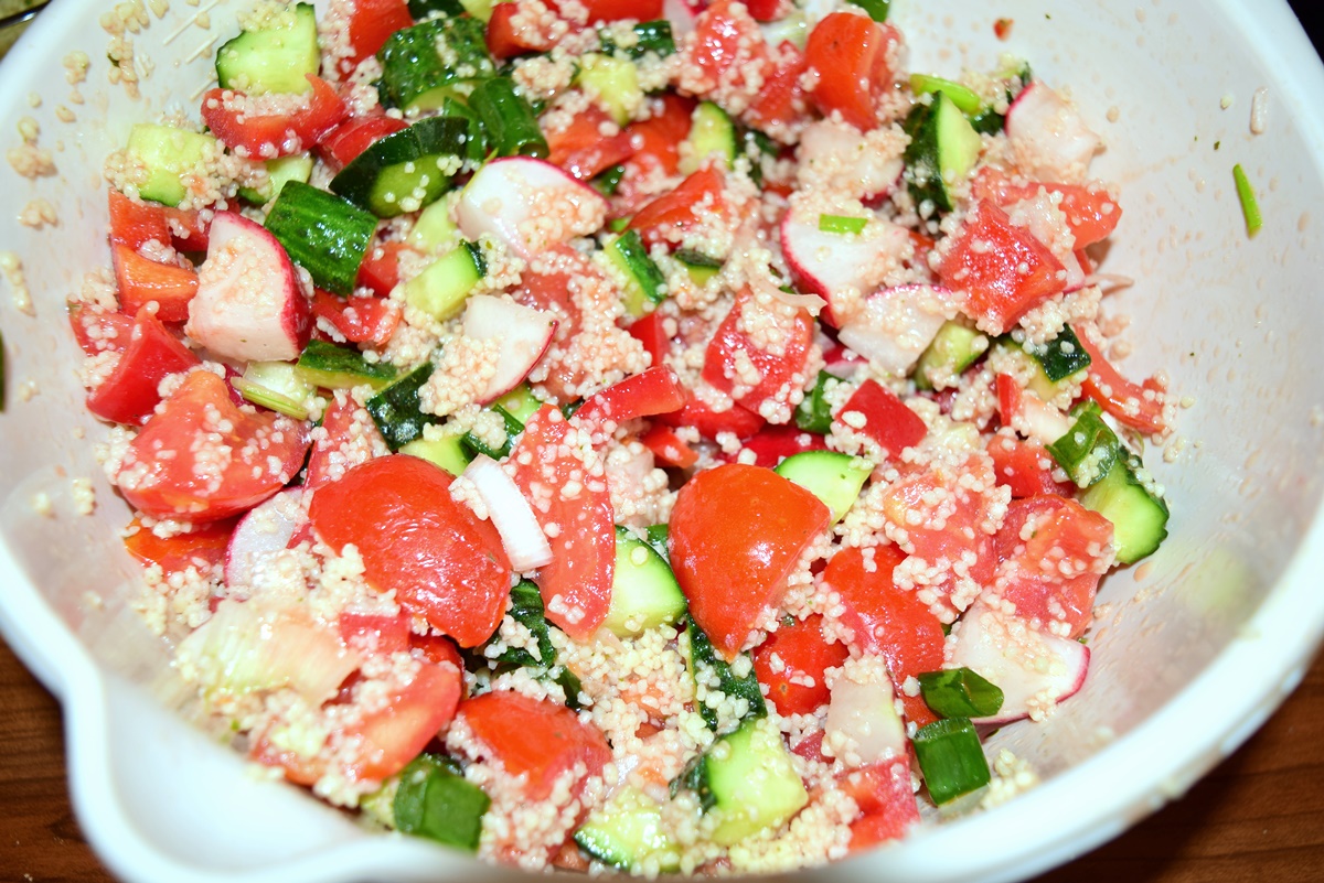 Salată de cușcuș cu legume