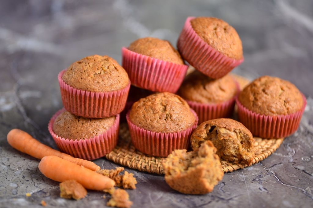 Muffins cu morcovi și scorțișoară, aromați și delicioși