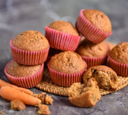 Muffins cu morcovi și scorțișoară, aromați și delicioși