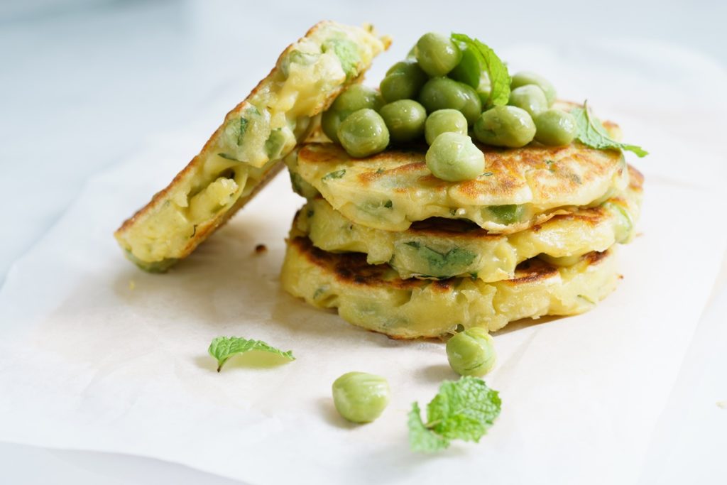 Chiftele de cartofi cu mazăre și mentă