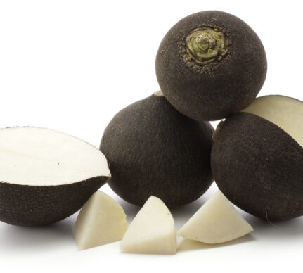 Beneficiile consumului de ridichii negre