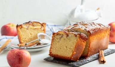 Chec cu mere și scorțișoară porționat