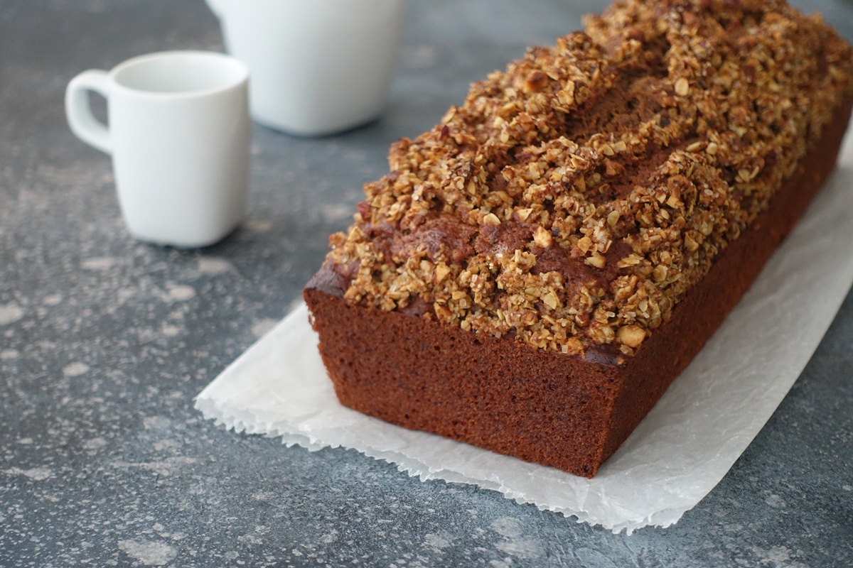 Chec cu banane și crustă de nuci, de nuci