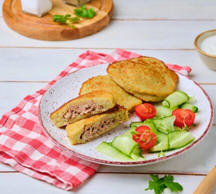 Plăcinte de cartofi cu carne tocată