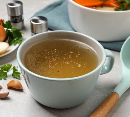 Supă concentrată de legume, ideală ca bază pentru alte preparate