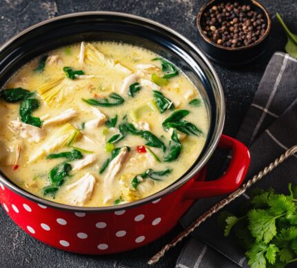 Supă cremoasă de pui cu spanac