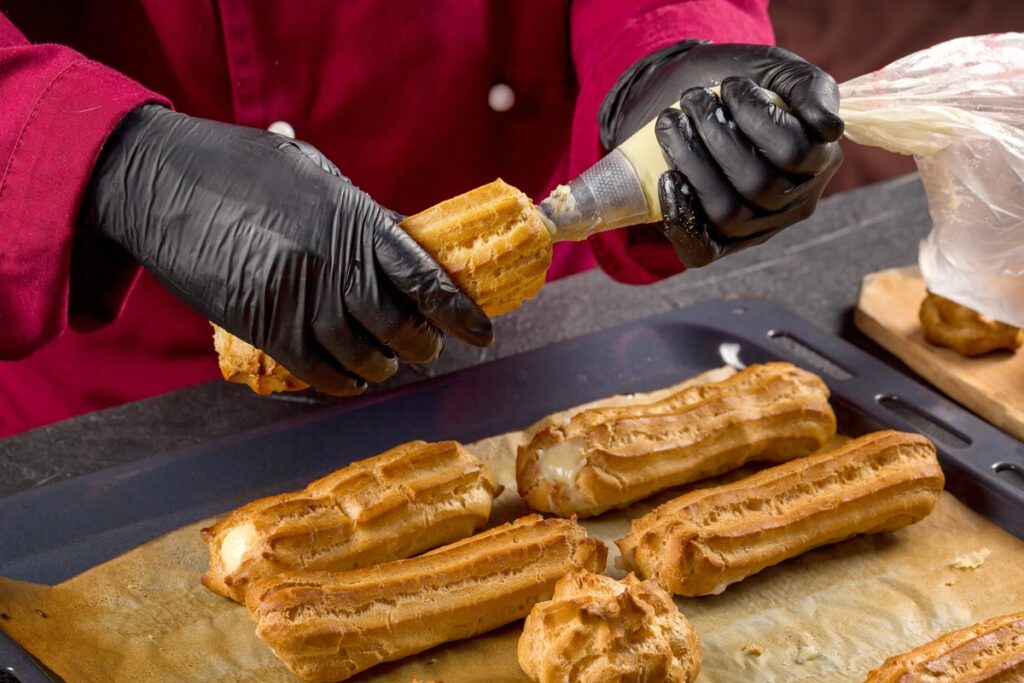 Pasul de umplere a eclerelor