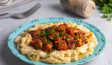 Hünkâr Beğendi – rețetă turcească de vinete cu carne