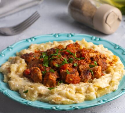 Hünkâr Beğendi – rețetă turcească de vinete cu carne